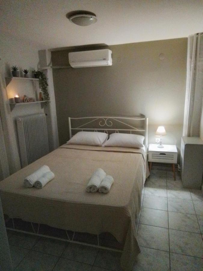 Appartamento George House Larissa Esterno foto