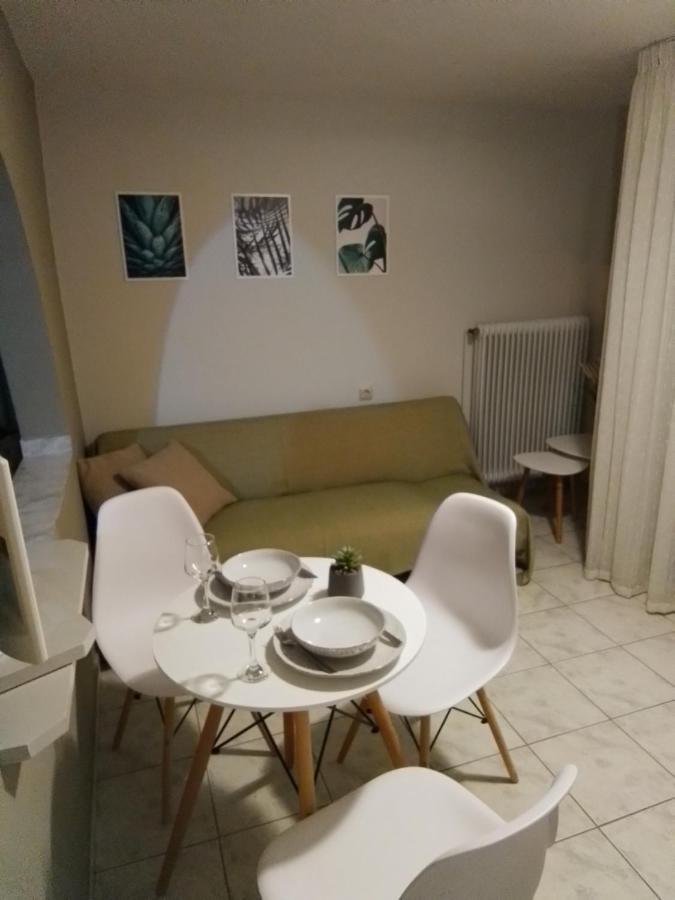 Appartamento George House Larissa Esterno foto