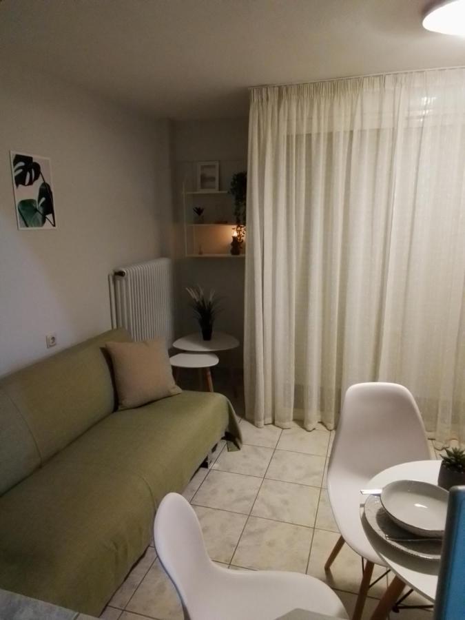 Appartamento George House Larissa Esterno foto